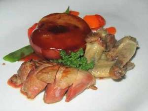 Pigeon confit à la pêche