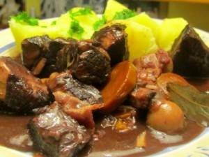 Mijotée de porc du sud ouest au vin