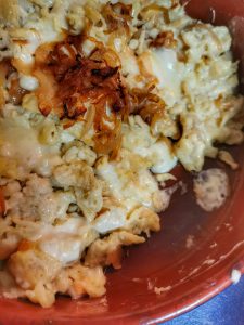 Les Käsknöpfle du Liechtenstein, pâtes au fromage et oignons