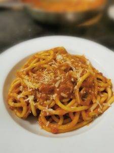Bucatini all'amatriciana, recette de Rome, Italie
