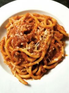 Bucatini all'amatriciana, recette de Rome, Italie