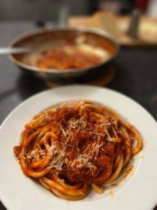 Bucatini all'amatriciana, recette de Rome, Italie