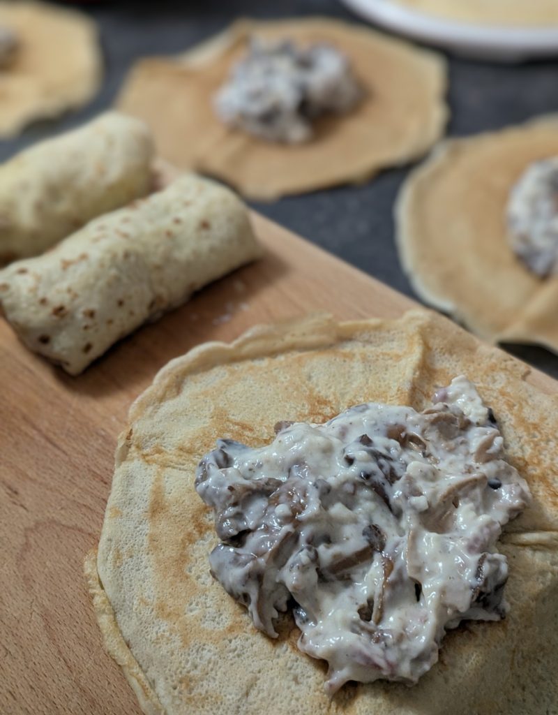 Crêpes béchamel jambon fromage champignons