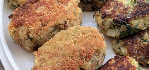 Kolokithokeftedes, beignets galettes à la courgette et feta
